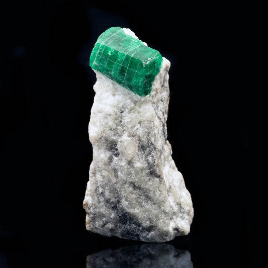 Emerald on Matrix // 62 Grams
