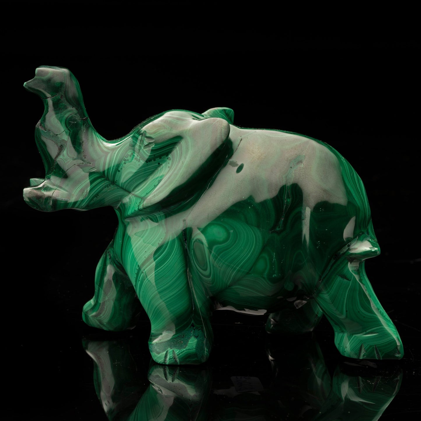 Malachite Carving – Elephant // 438 Grams