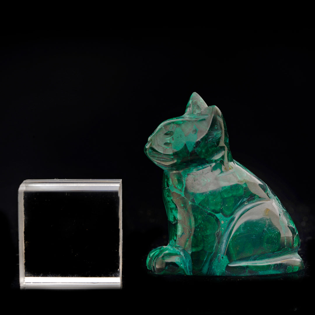 Hand-Carved Malachite Cat // 81.34 Grams