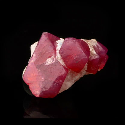 Spinel on Marble // 10.41 Grams