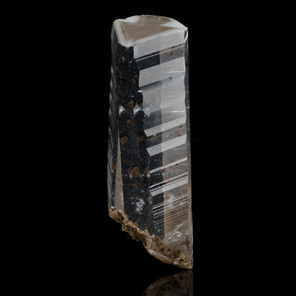 Perfectly Terminated Calcite Crystal From Wuzhou Prefecture // 98 Grams