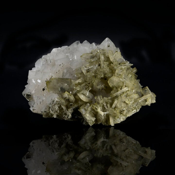 883_Barite_on_Quartz_9500_3.jpg