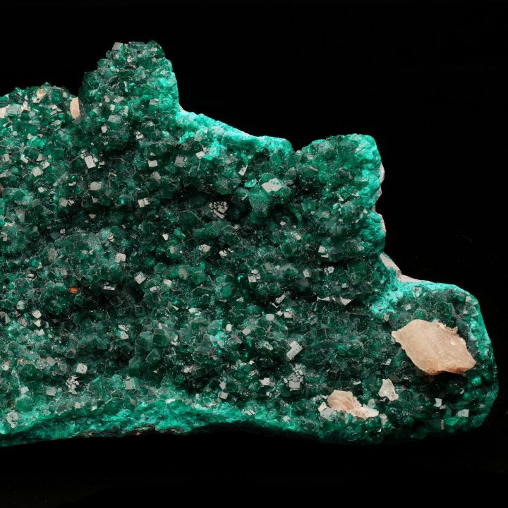 Museum‑Quality Dioptase with Calcite from the DRC
