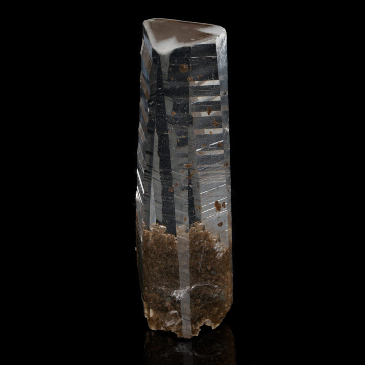 Perfectly Terminated Calcite Crystal From Wuzhou Prefecture - Image 4