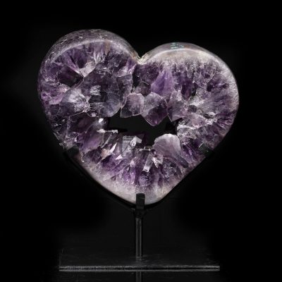 Amethyst Heart on Stand // 8.69 Lb.