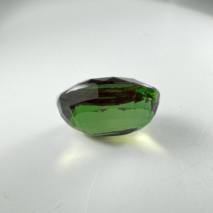 GIA Certified 9.85 Carat Natural Color Change Alexandrite - Image 2
