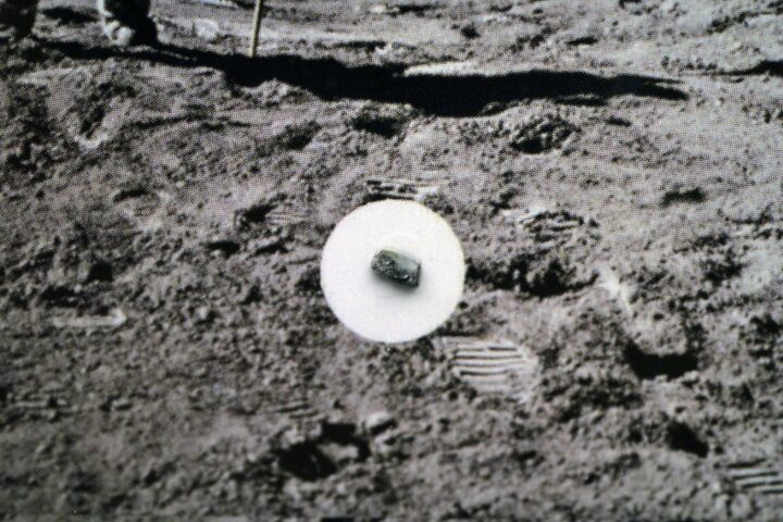 Lunar Meteorite in Collector's Box - Image 3