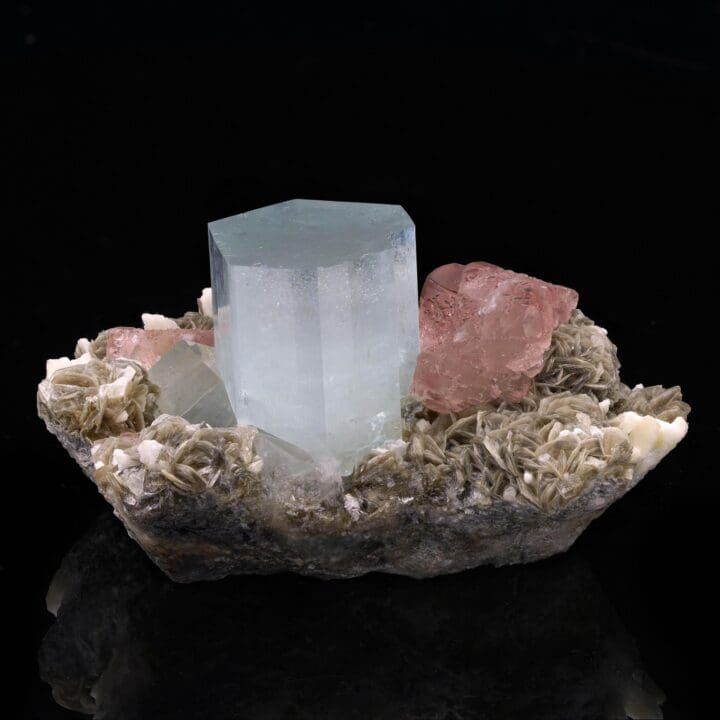 Aquamarine with Fluorite - Image 2
