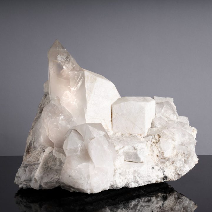 Quartz on Feldspar – Natural Crystal Cluster from Pakistan