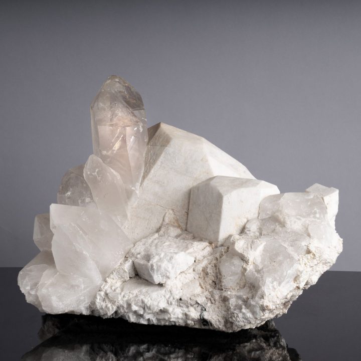 Quartz on Feldspar – Natural Crystal Cluster from Pakistan