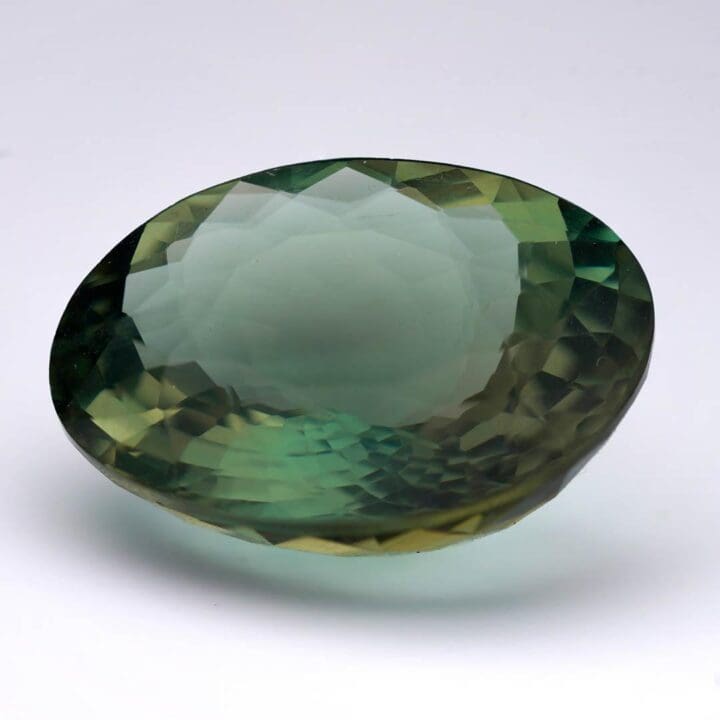 Certified 24.47 Carat Green Apatite Gemstone - Image 4