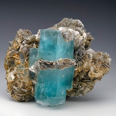 Aquamarine on Muscovite