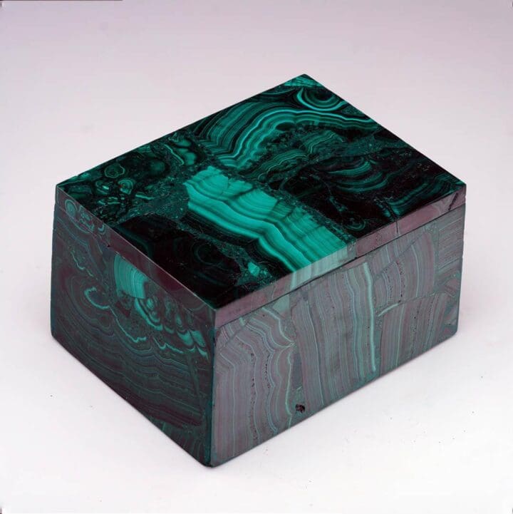 Hand-Carved Malachite Decorative Box I - Image 3