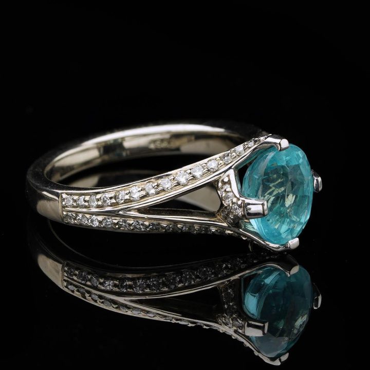 Apatite on Diamond Ring with 14K Gold - Size 6 - Image 3
