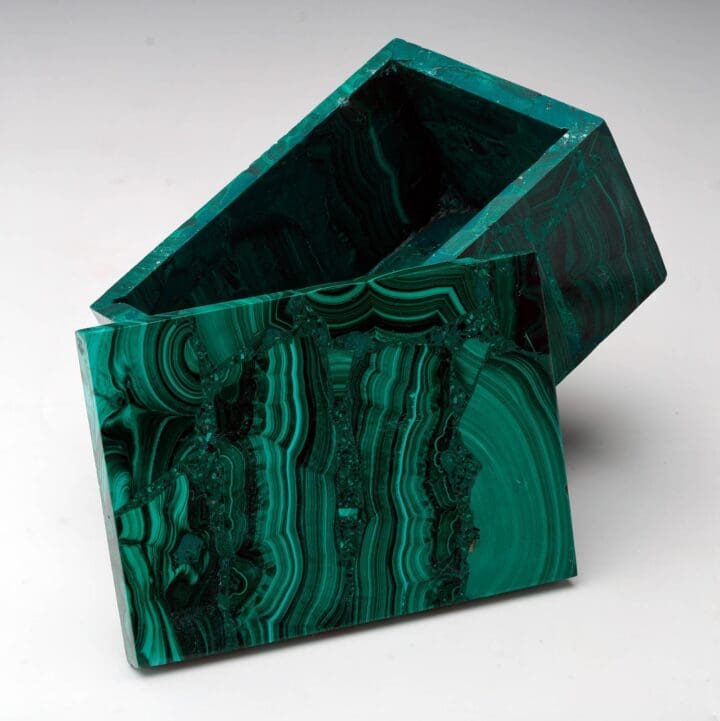 Hand-Carved Malachite Decorative Box IV - Image 4