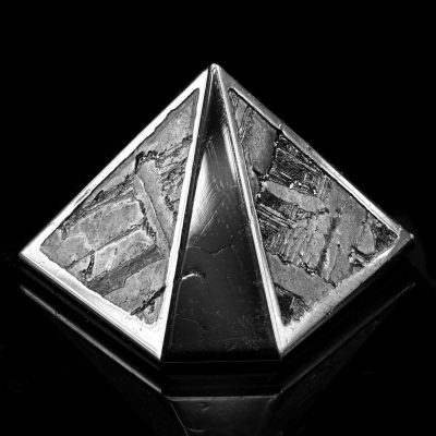 Authentic Muonionalusta Meteorite Pyramid from Sweden - 44 Grams