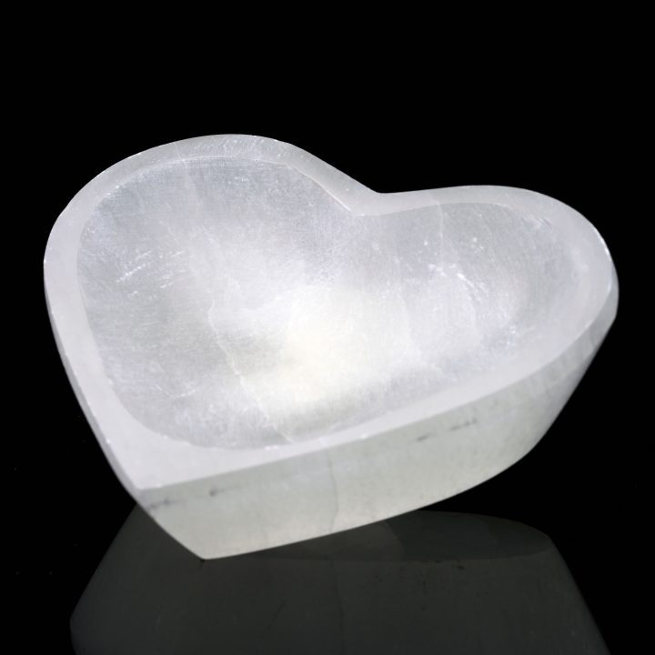 Hand‑Carved Heart‑Shaped Selenite Dish – Calming Natural Crystal