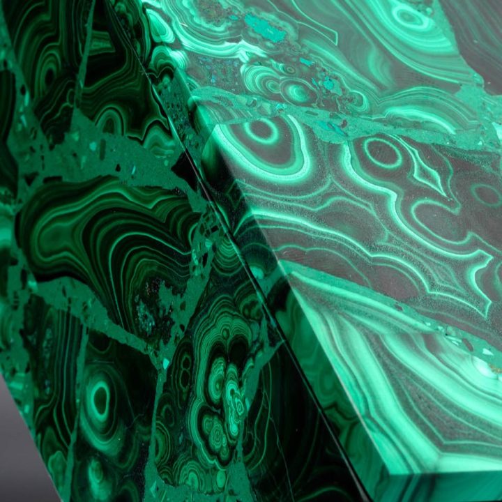 Hand‑Carved Malachite Box – Natural Stone Keepsake Storage