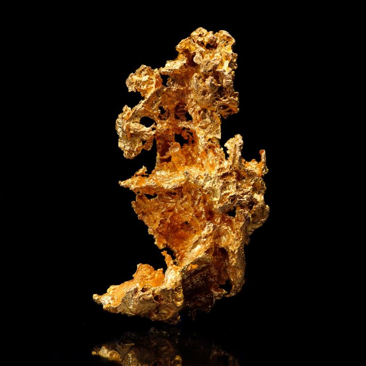 Crystallized Gold from Mockingbird Mine, California – 10.1 g specimen showing detailed natural structure.