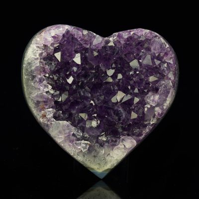 Amethyst heart from Uruguay with deep purple crystals and polished edges