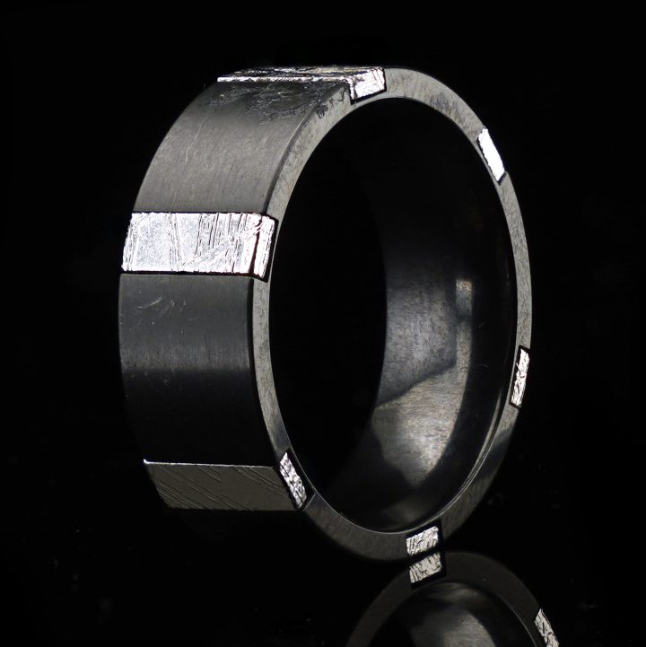 Unique Handcrafted Men’s Muonionalusta Meteorite Ring