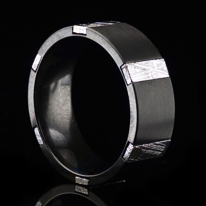 Unique Handcrafted Men’s Muonionalusta Meteorite Ring