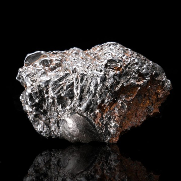 Genuine Sikhote‑Alin Iron Meteorite – 1947 Witnessed Fall