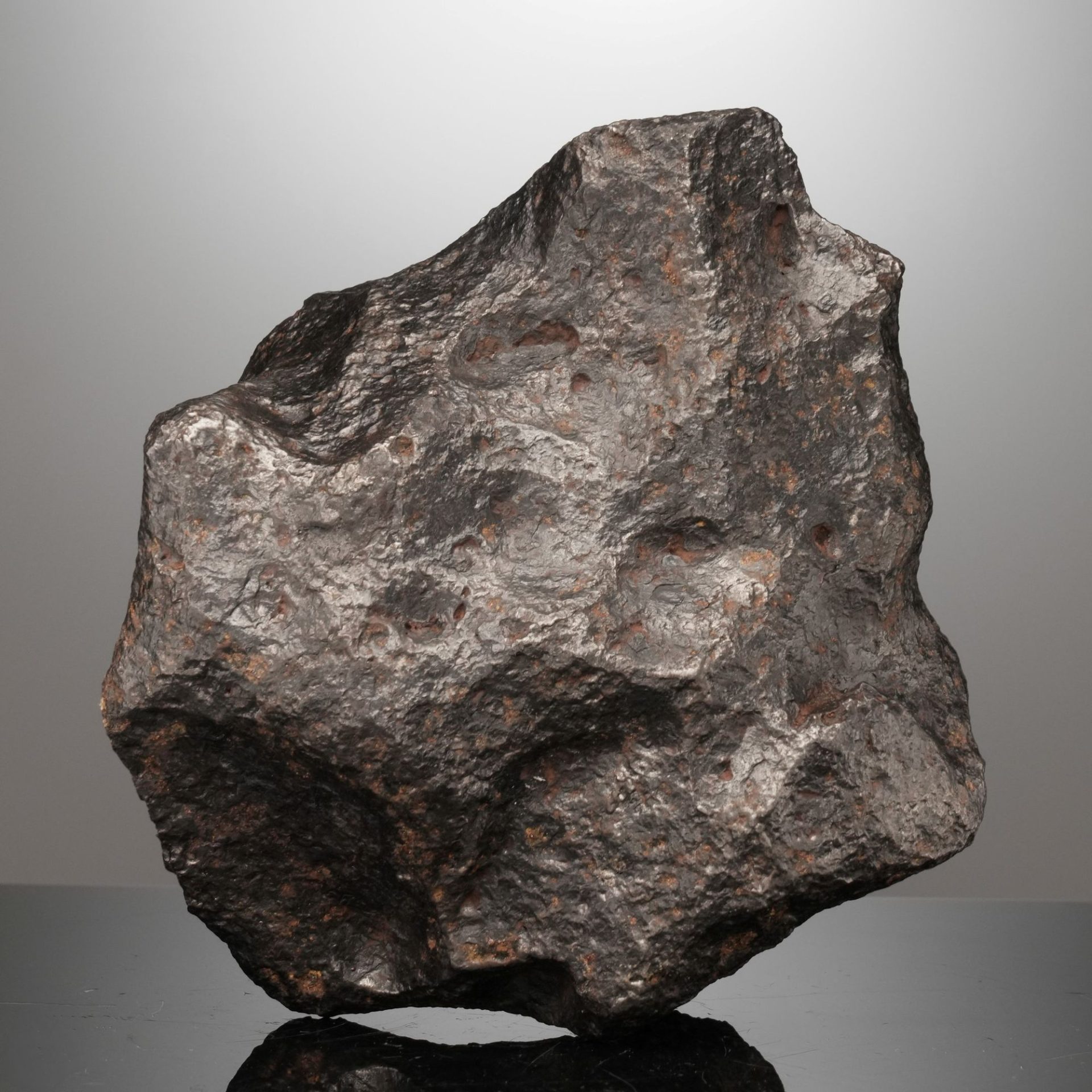 An infographic illustration explaining the factors that drive the market value of collectible space meteorites.